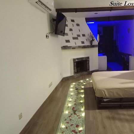 Suite Love Jacuzzi Uceda Ngoại thất bức ảnh